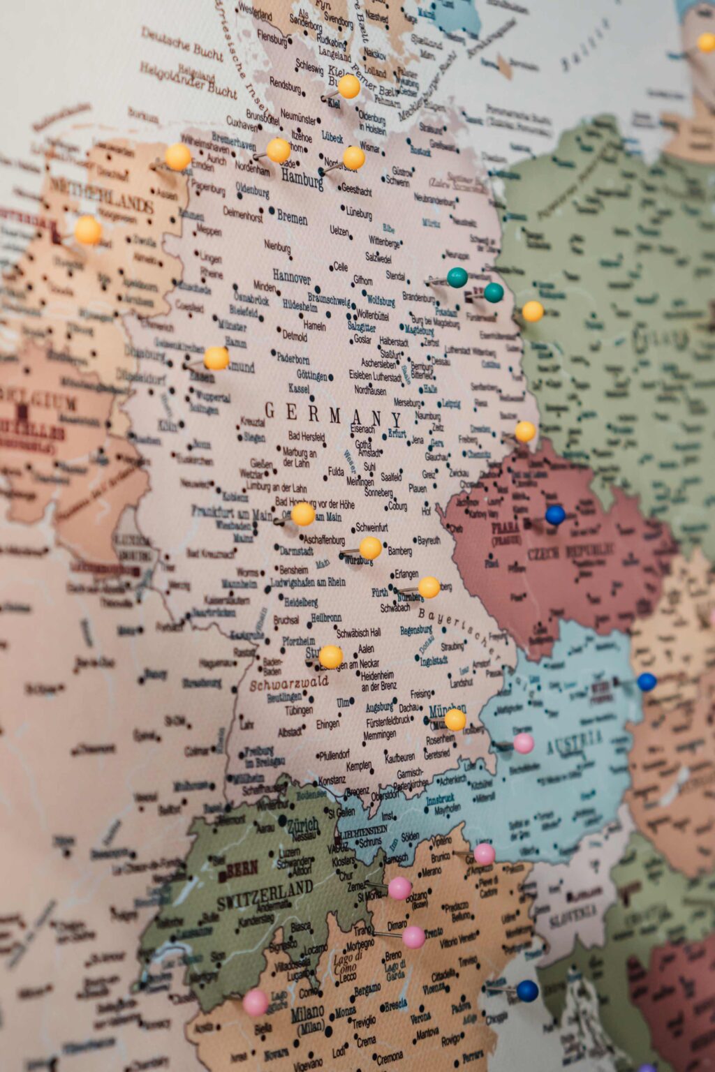 Europe Push Pin Map – Colorful (Detailed) - Tripmapworld.com