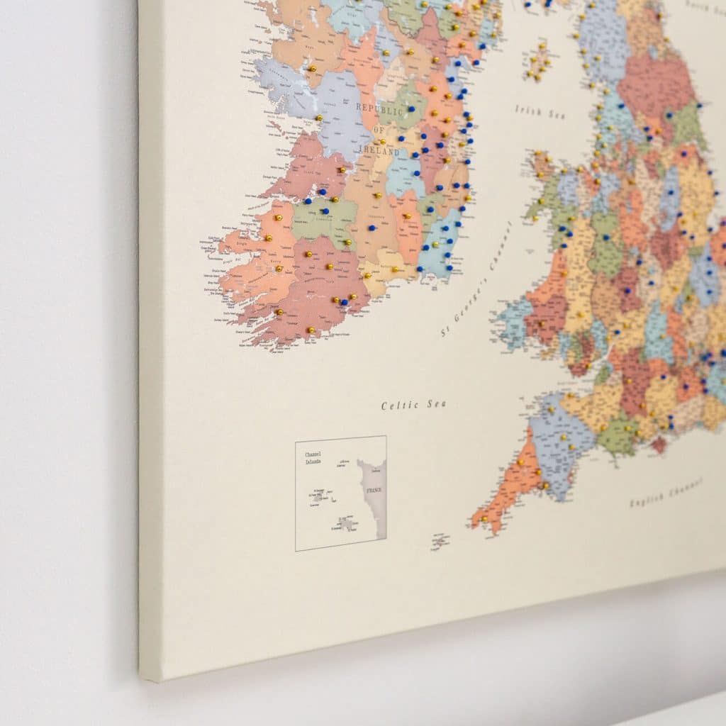 Push Pin UK & Ireland Map - Colorful (Detailed) - Tripmapworld.com